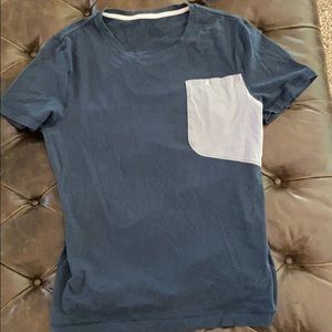 Lululemon men’s T-shirt